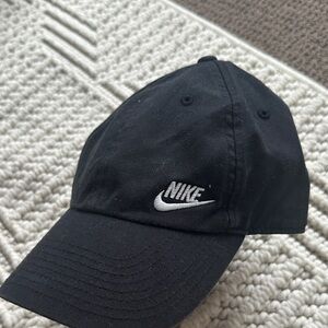 Nike Classic Black Hat